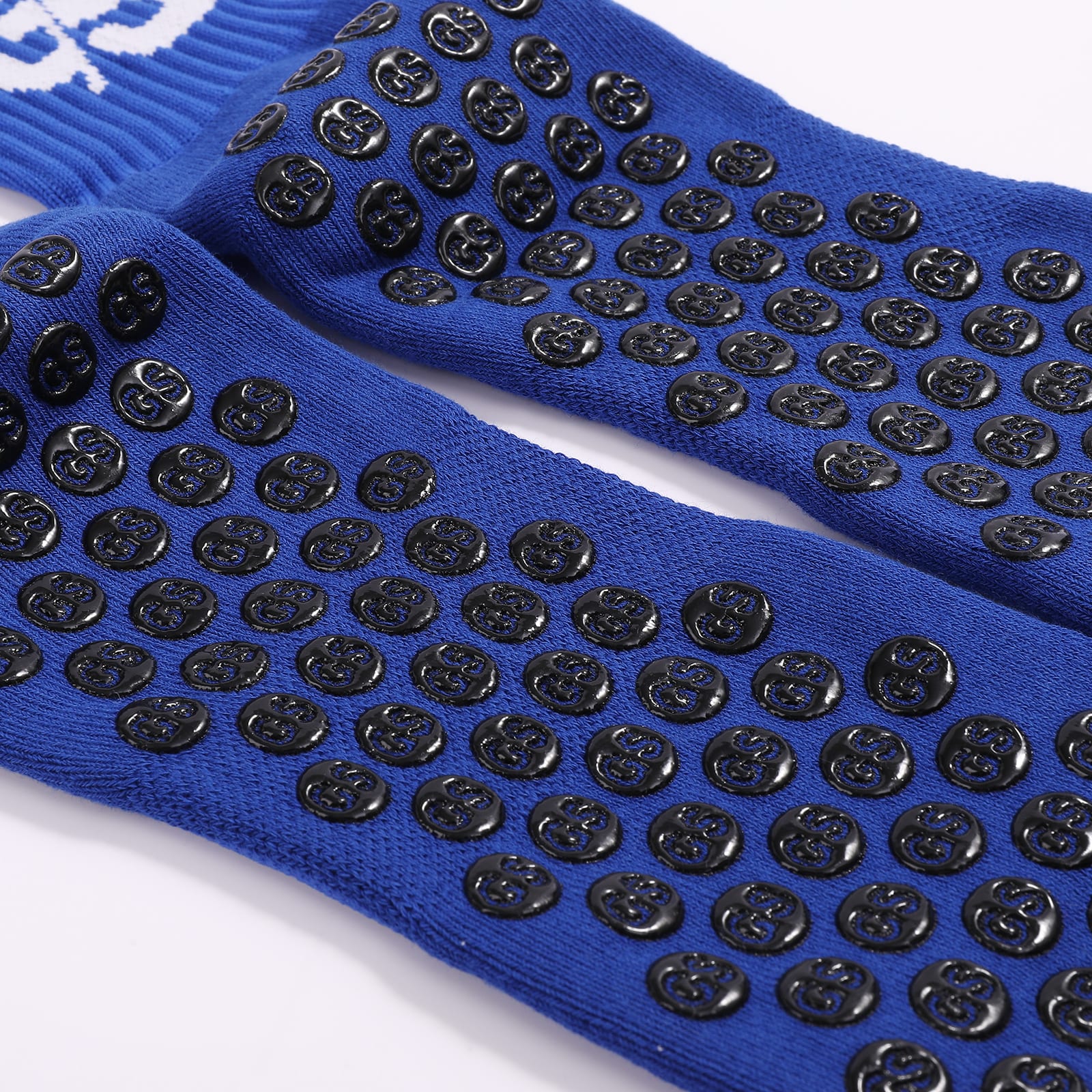 Advanced Traction with High-Density Silicone Grips