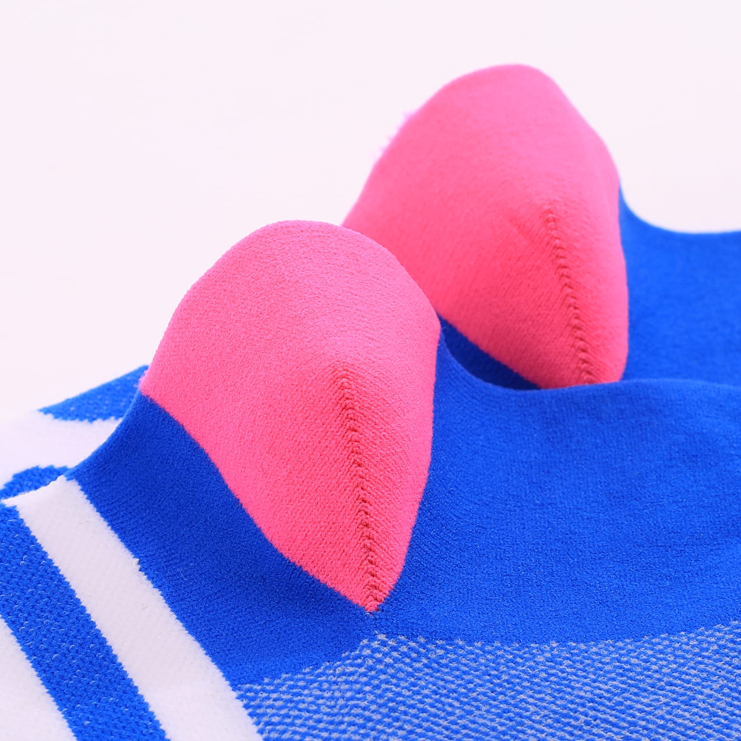 Ergonomic Y-Stitch Heel and Arch Support