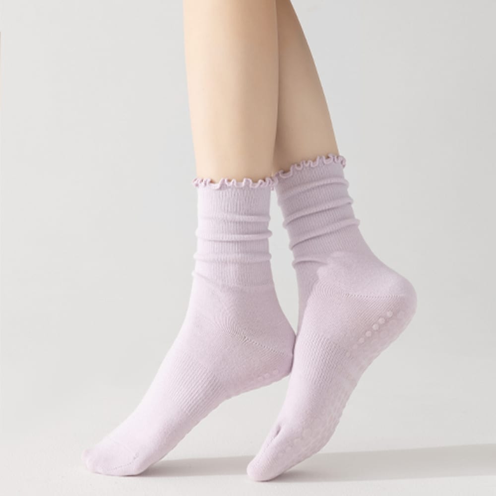 Fashion-Forward Aesthetic with Ruffled Detailing